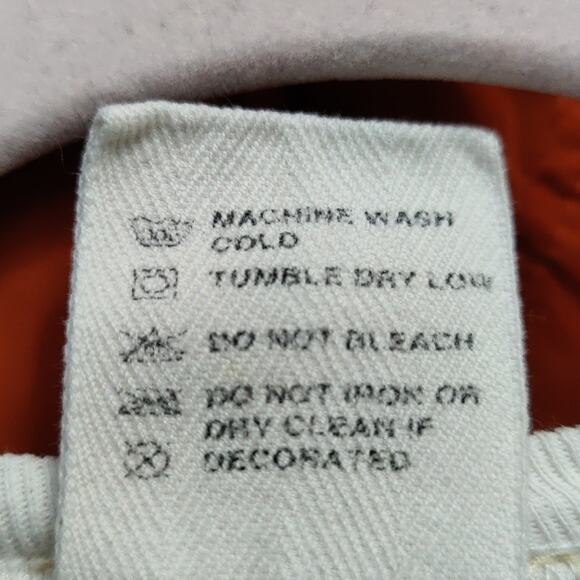 VTG Halloween Maze Cream Crewneck Thermal Sweatshirt L Casual Holiday Vampire - Picture 9 of 9